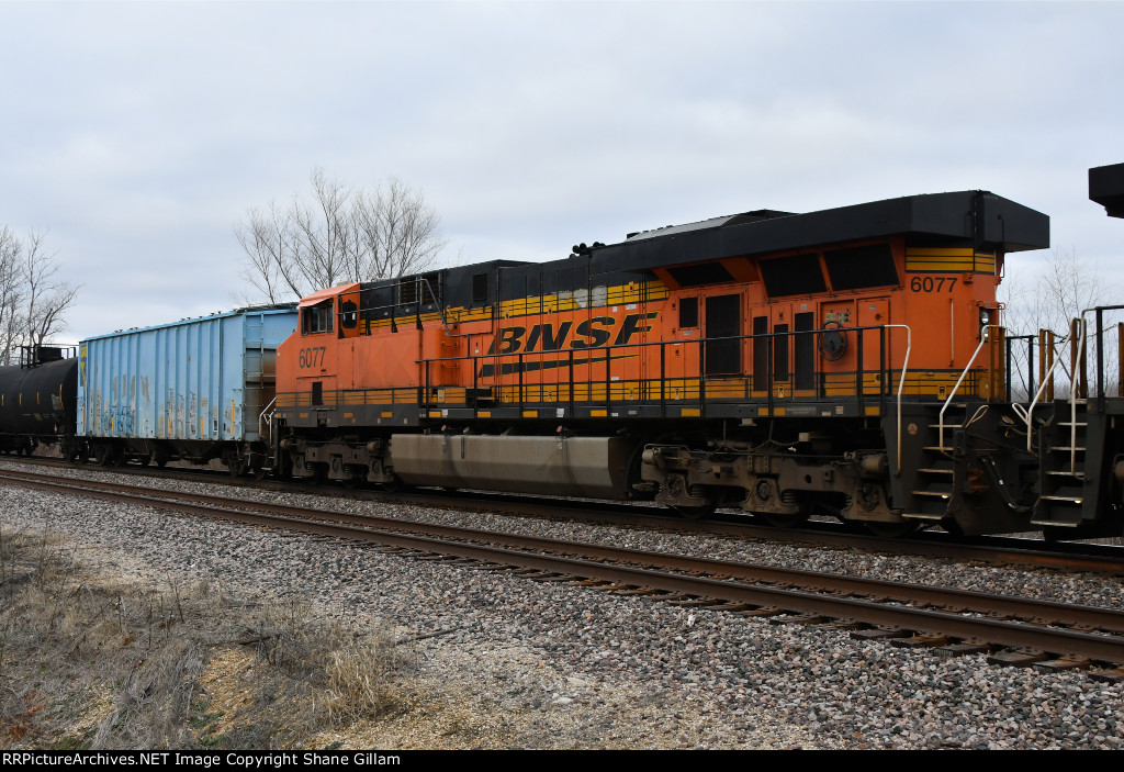 BNSF 6077 Roster shot